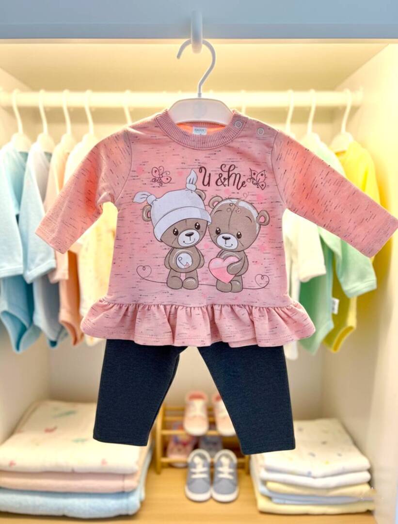 Розов бебешки комплект блуза с къдрички и щампа на мечета и тъмносив клин